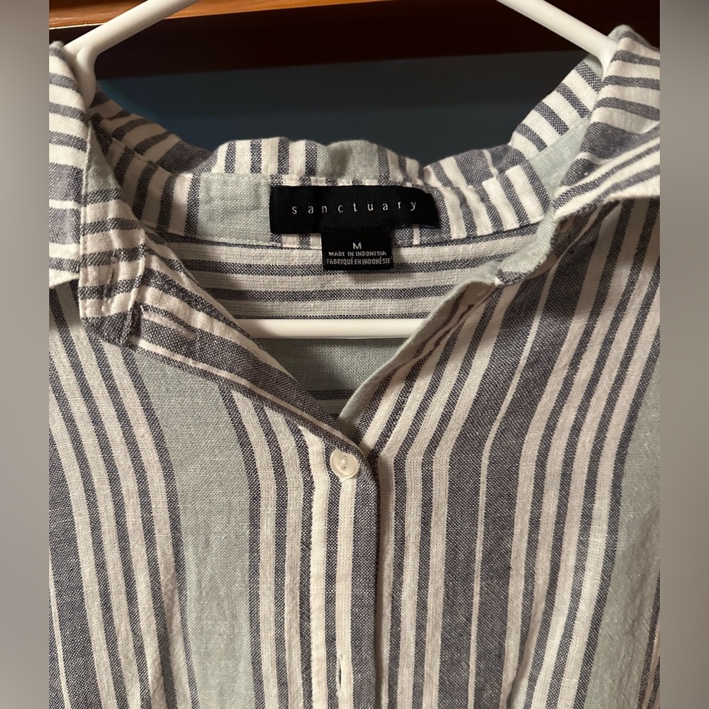 Linen Top - Picture 2 of 2